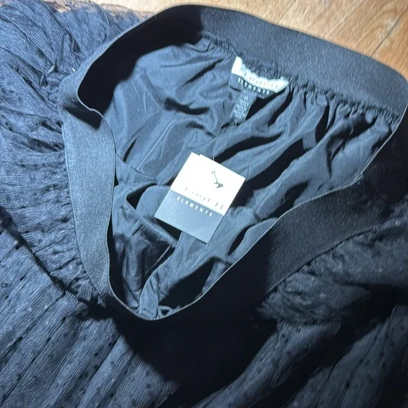 ELOQUII ELEMENTS Plus Size Skirt - Picture 4 of 7